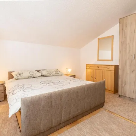 Rados Apartment