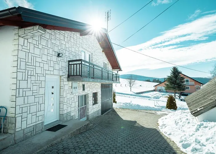 Rados Apartment Kupres (Canton 10)